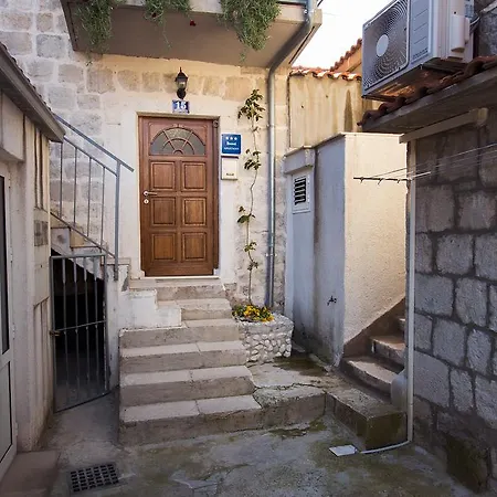 Near Old Town * 斯普利特